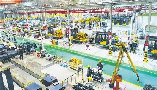 柳州再获经济日报万字长文点赞 技术创新如何驱动城市华丽转身？